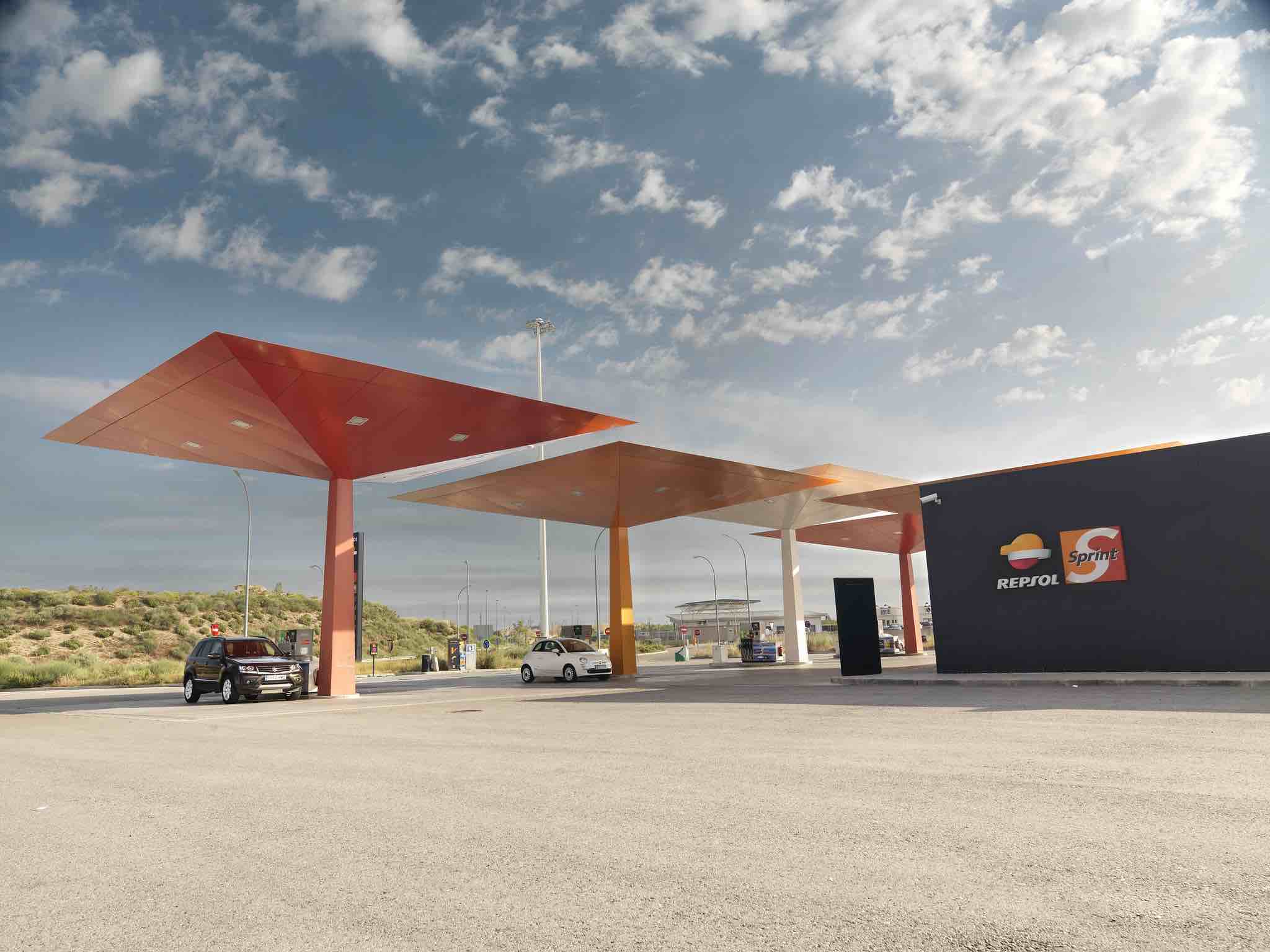 Repsol wird 2024 an über 600 Tankstellen erneuerbaren Kraftstoff anbieten