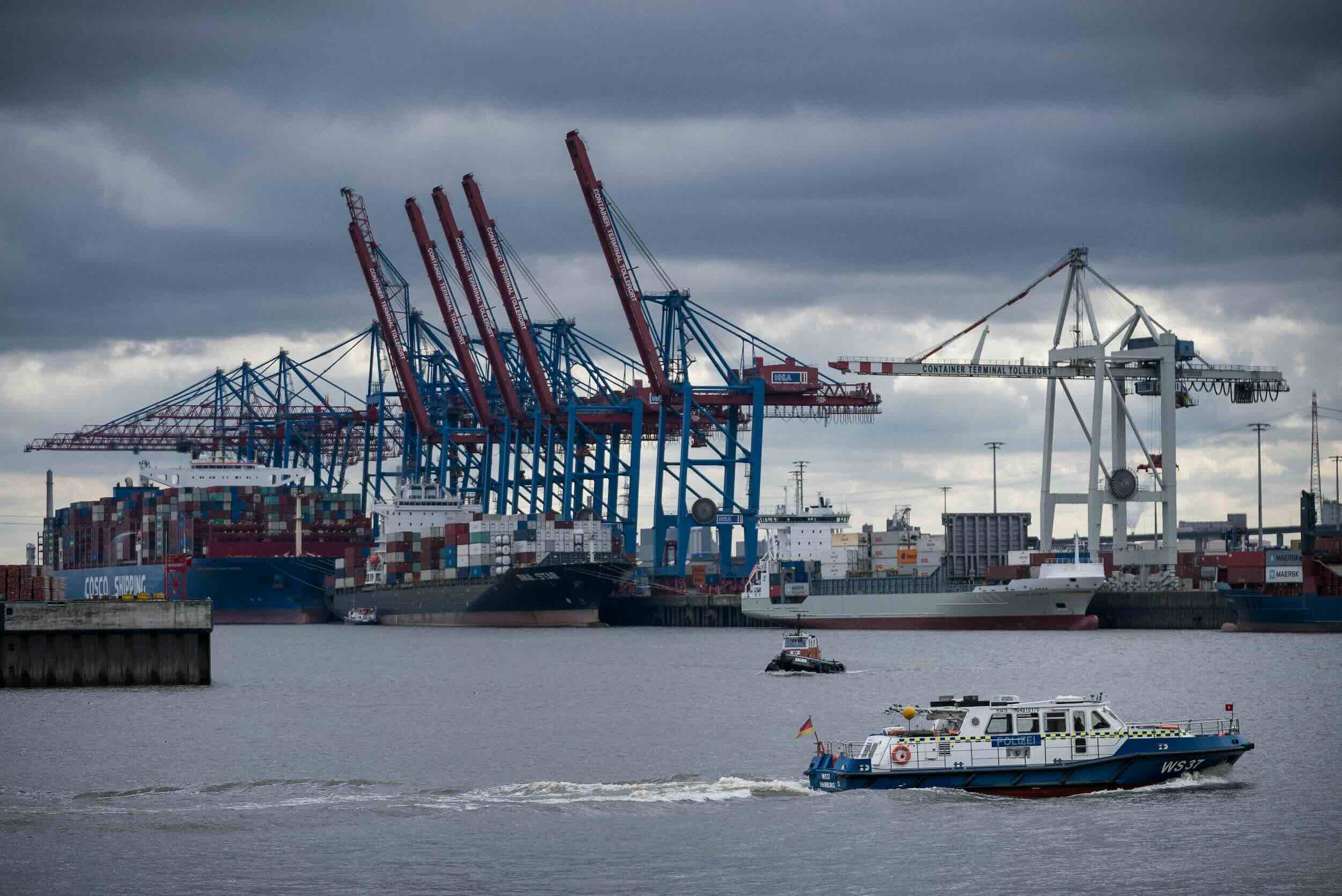 Hamburger Hafen setzt auf HVO-100 für klimafreundliche Schifffahrt